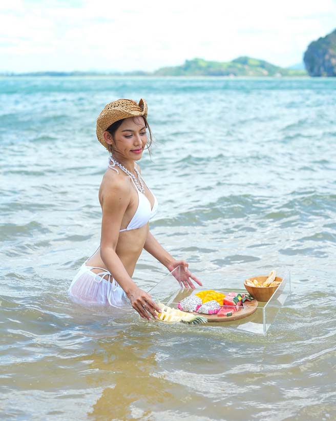 มีมี่ กัลย์สุดา มิสแกรนด์เมียน 2022 ที่มาโด่งดังในประเทศไทย เสิร์ฟซีนร้อน ๆ ริมทะเล