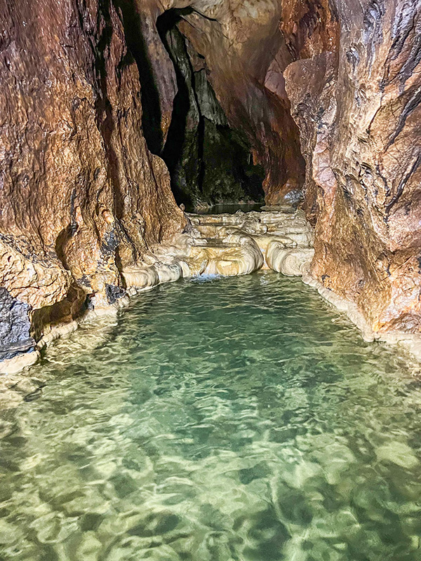 ถ้ำน้ำเขาศิวะ ในถ้ำ