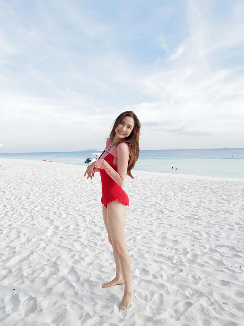 แต้ว ณฐพร เสิร์ฟภาพฮอตจากทะเลฟิลิปปินส์