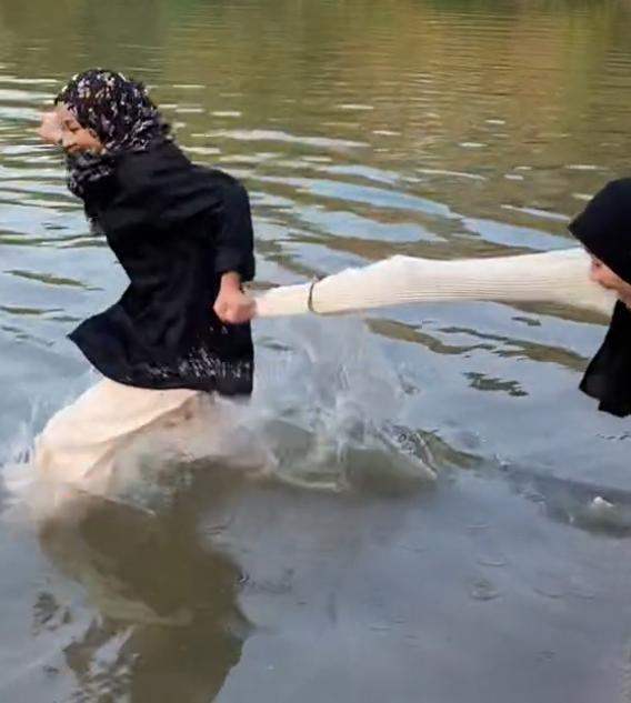 เสื้อยืด