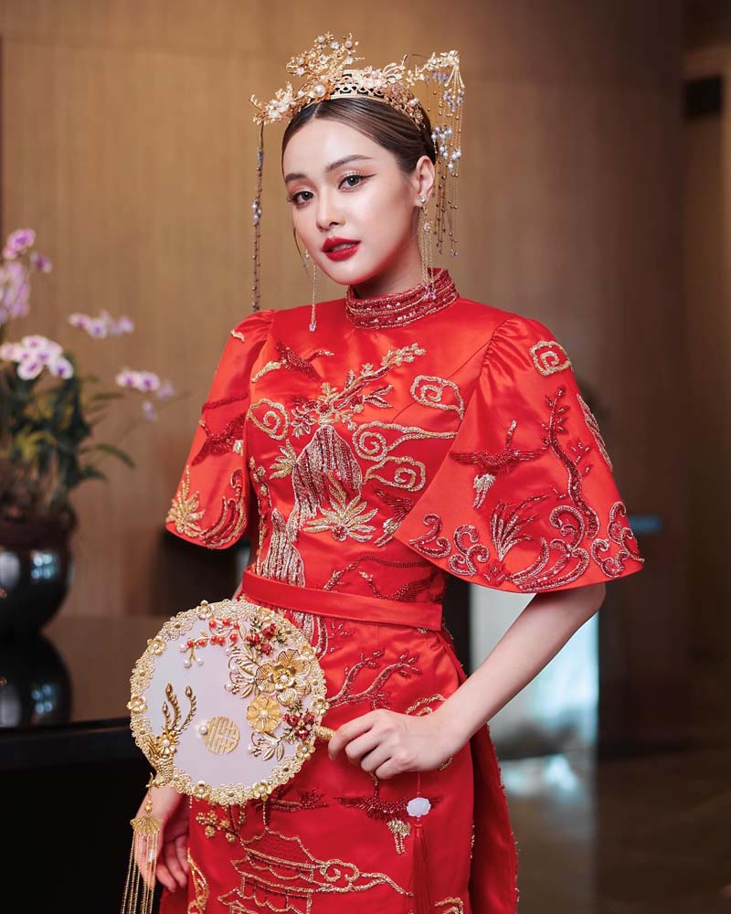 ประวัติ อุ้ม อิษยา