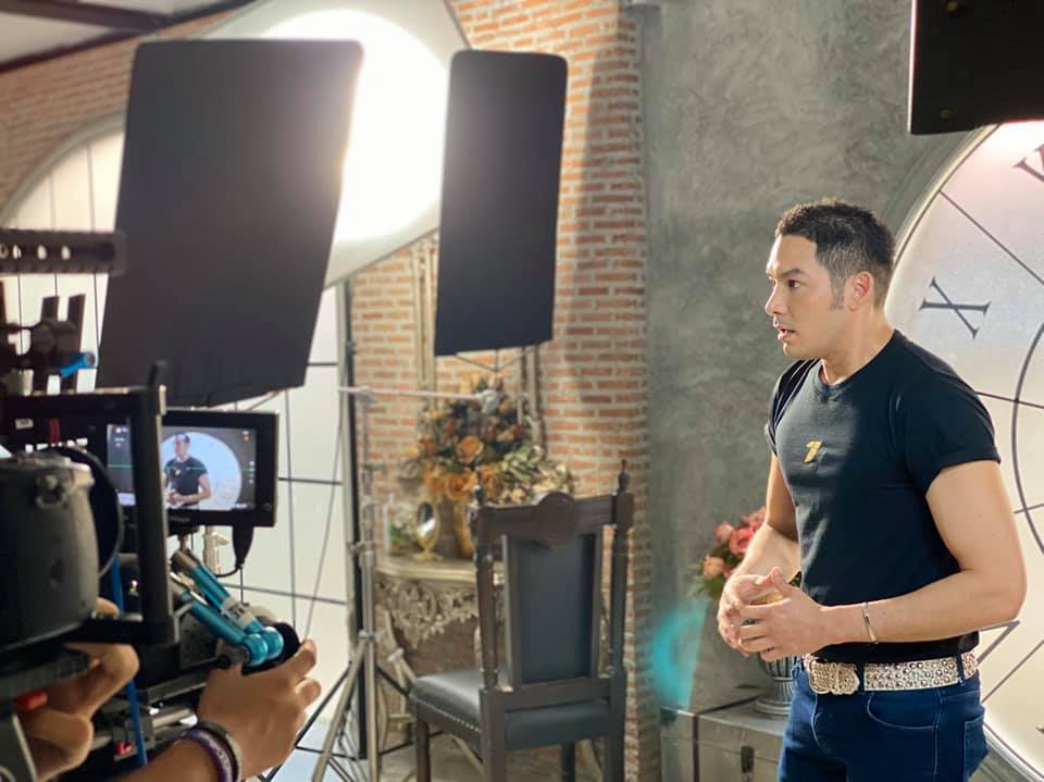 หมอก ทศพร