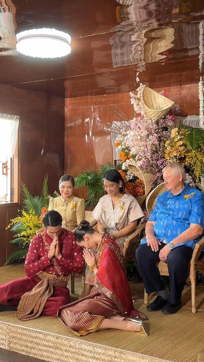  คำอวยพรจากใจแม่ ในงานแต่งณเดชน์ ญาญ่า