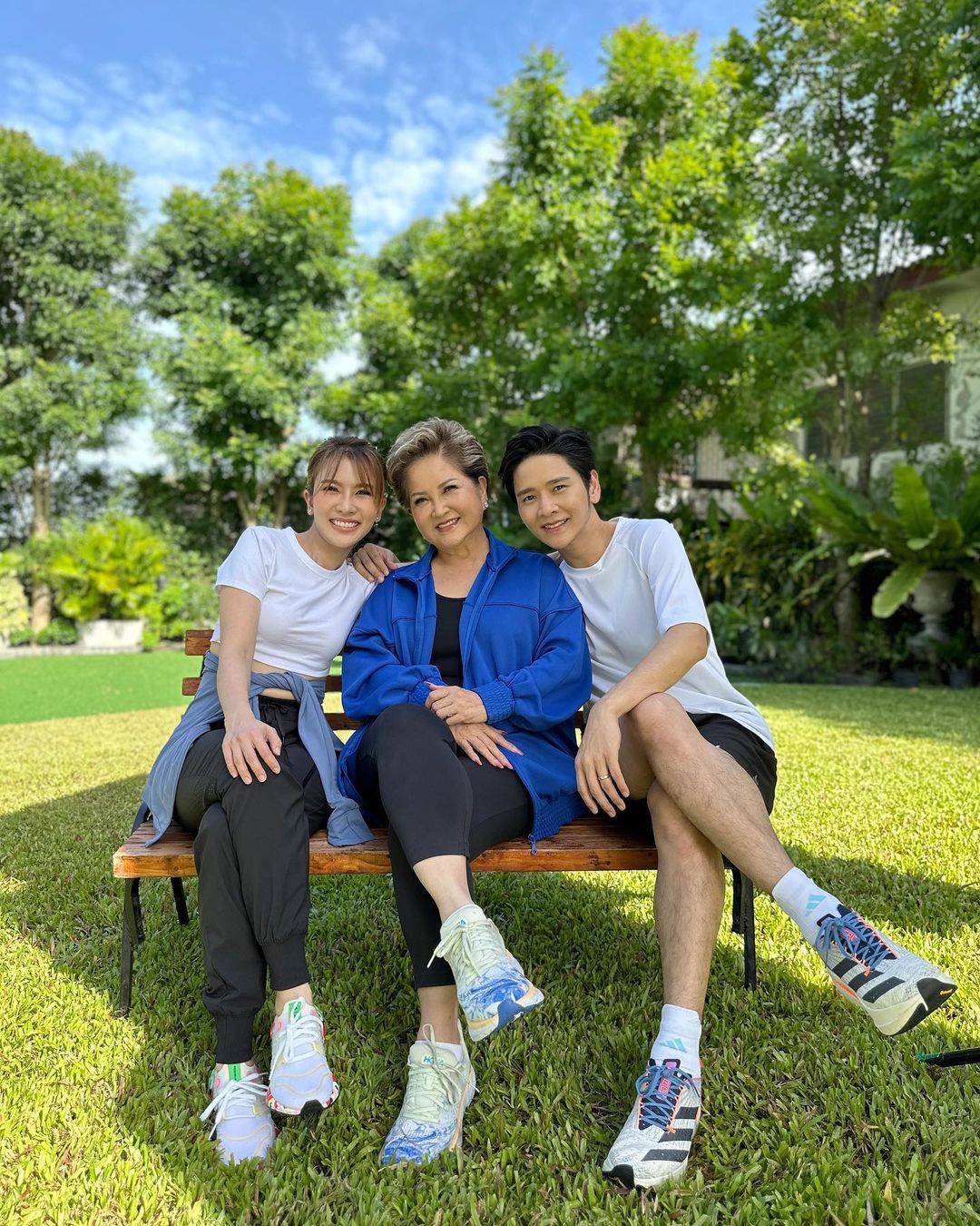 โต๋๋  ไบรท์  