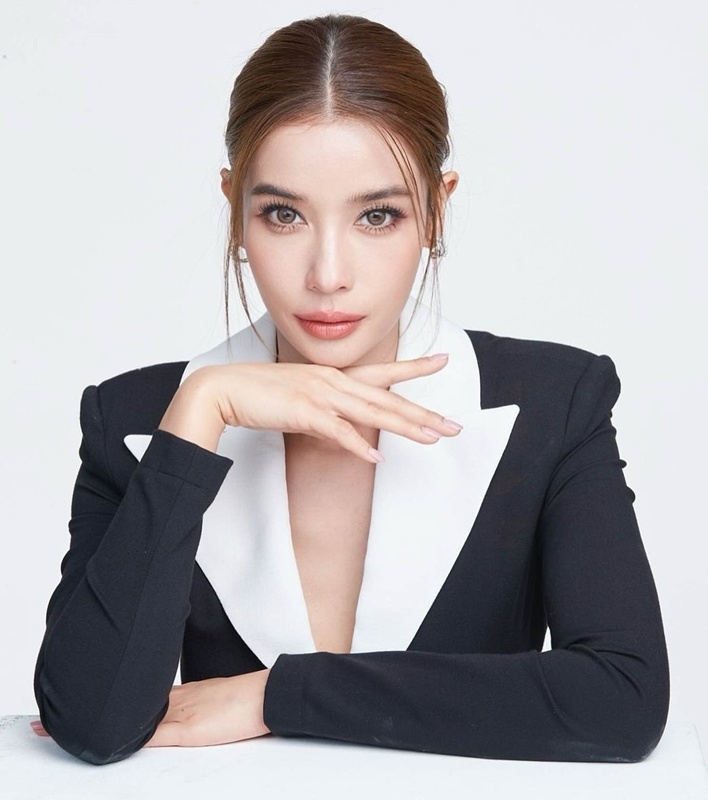 วิว วรรณรท โพสต์จอดำลั่นเหนื่อย