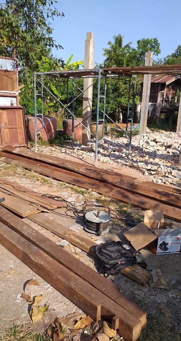 รีโนเวทบ้านไม้ 2 ชั้น งบ 7 แสน