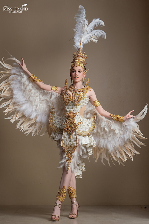 มิสแกรนด์ไทยแลนด์ 2025 ลุคประกวดรอบ ชุดชาติพันธุ์ใต้ คาบสมุทรมาลายู ทำถึงทุกคน !