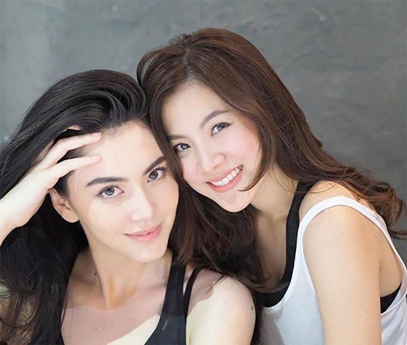 ใหม่ ใบเฟิร์น