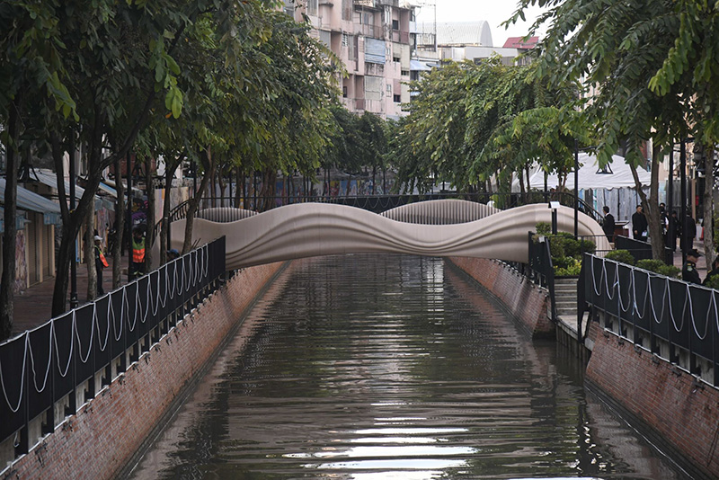 เที่ยวกรุงเทพฯ สะพานใหม่ข้ามคลองโอ่งอ่าง