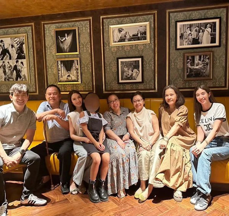 แอฟ ทักษอร