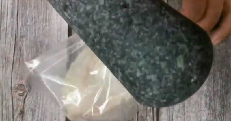 ไก่ฉีกคั่วน้ำปลา