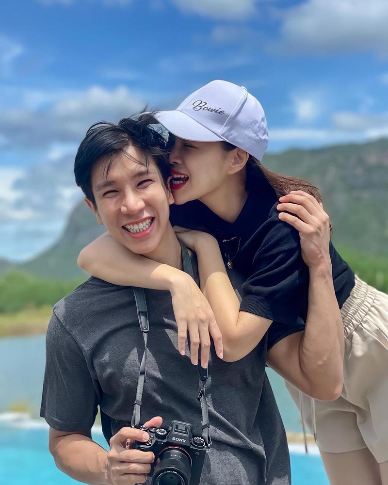 โบวี่ อัฐมา