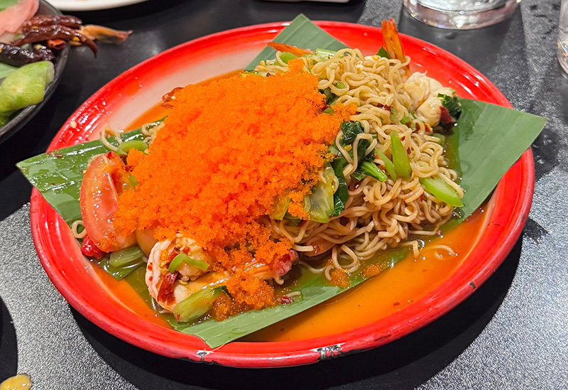 พาข้าว บรรทัดทอง ร้านอาหารและคาเฟ่ ติดคำค้น Google Trends 2025