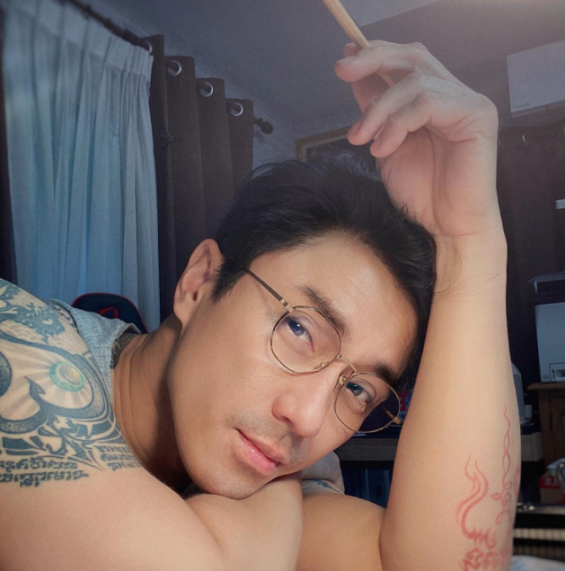 ประวัติ เอ พศิน นักแสดงสายมูมากความสามารถ กับเส้นทางชีวิตที่หลายคนอยากรู้