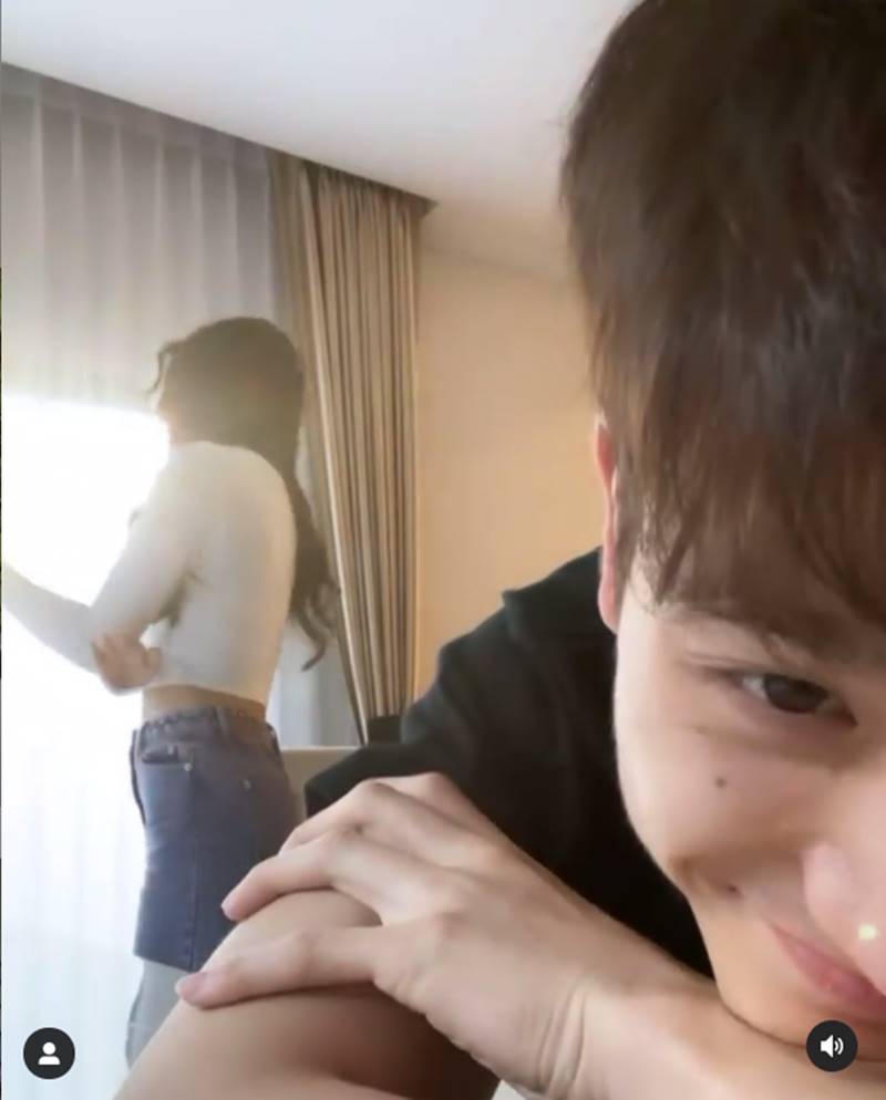 ตงตง, เบส รักษ์วนีย์