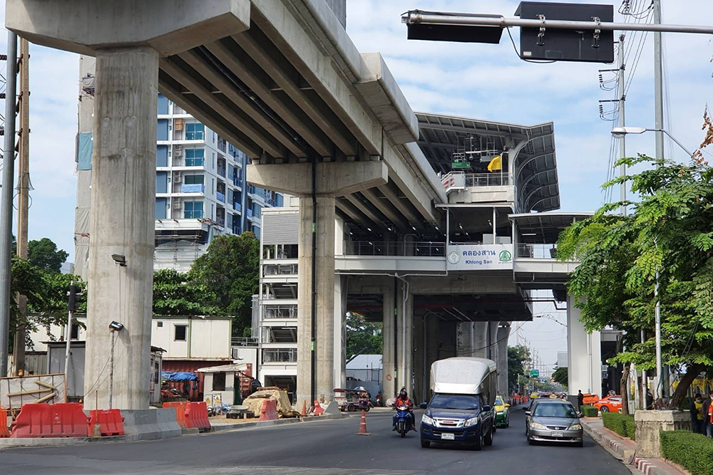 รถไฟฟ้าสายสีทอง