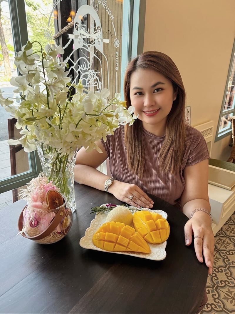 จูน เพ็ญชุลี 