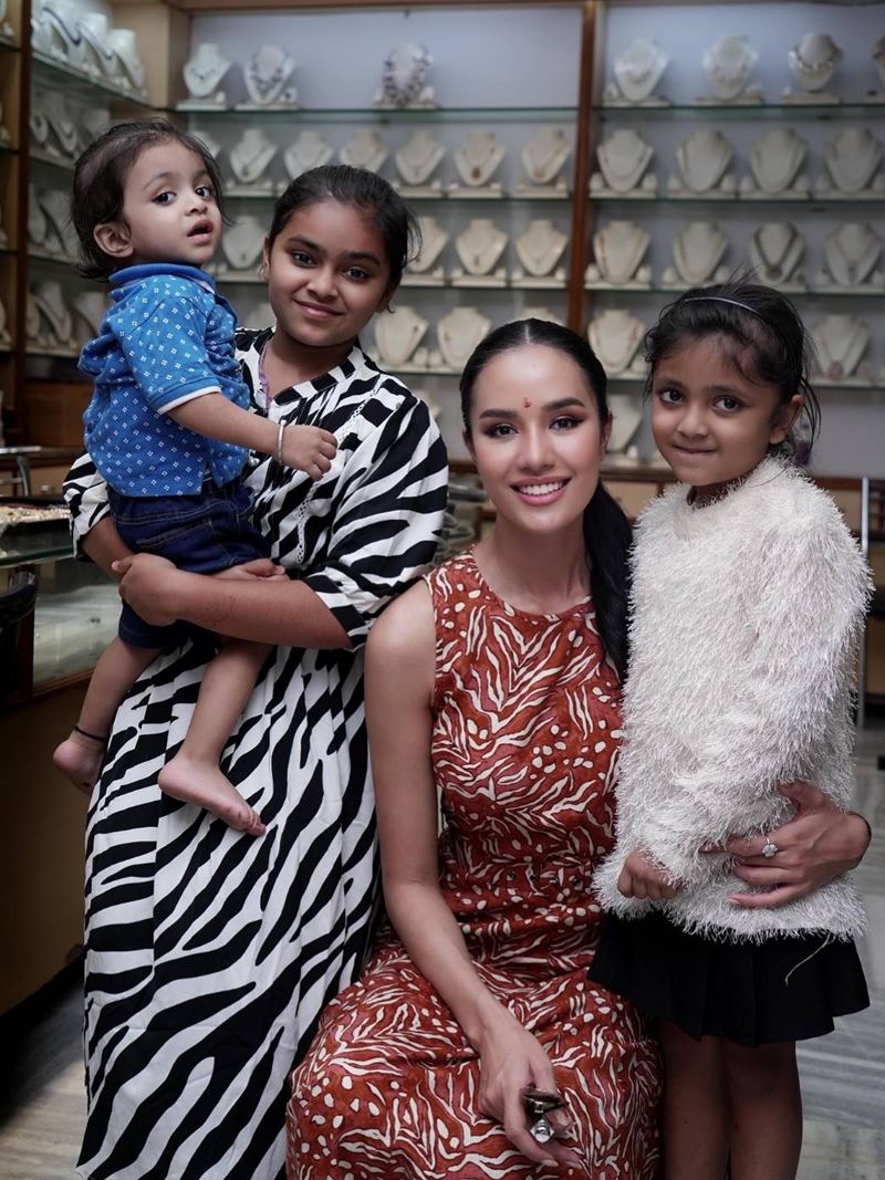 โอปอล สุชาตา