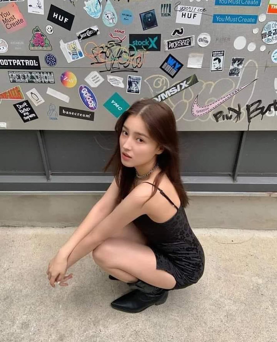 แนนซี่ MOMOLAND