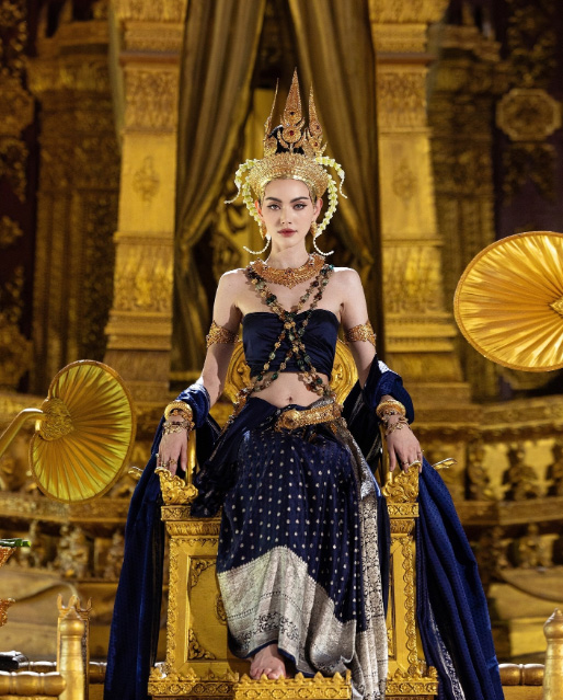 ใหม่ ดาวิกา