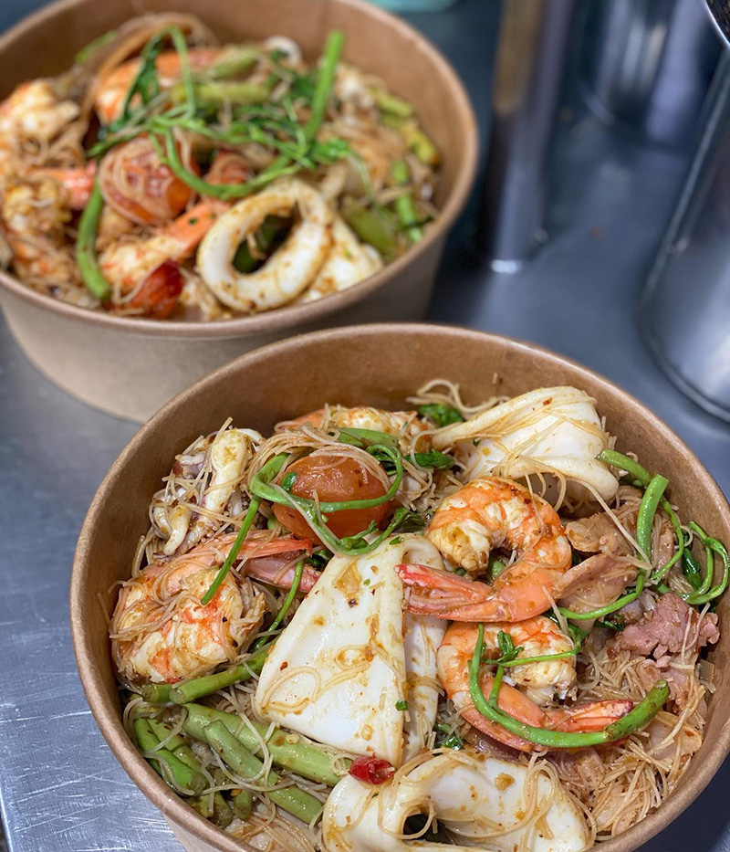 ร้านหมี่ผัดกระเฉด