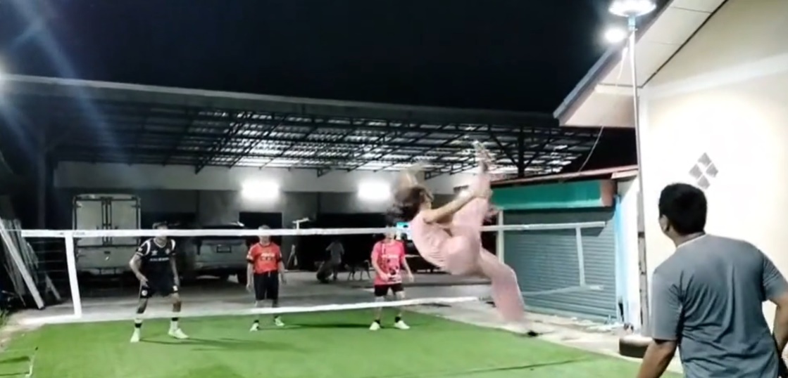 เตะตะกร้อ