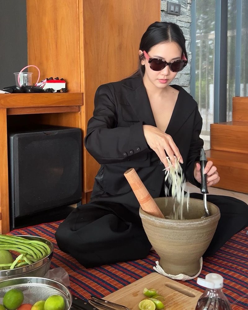 นุ่น วรนุช