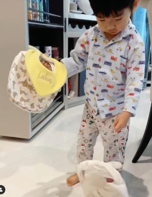 น้องอคิณ