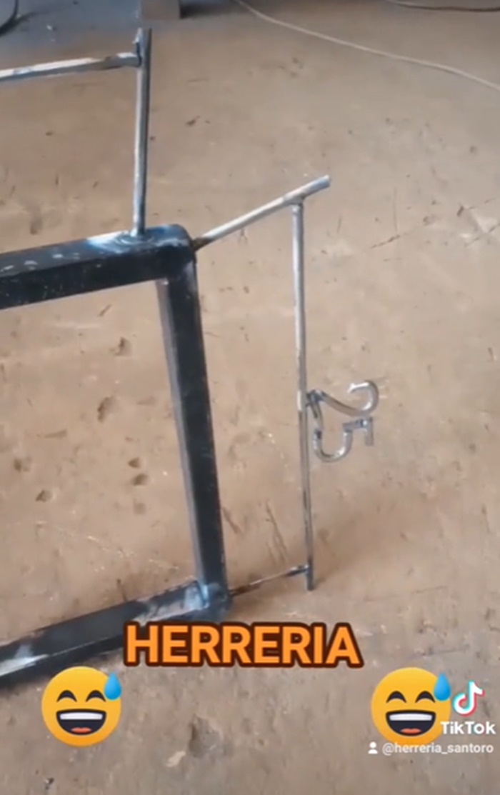 โครงเหล็ก