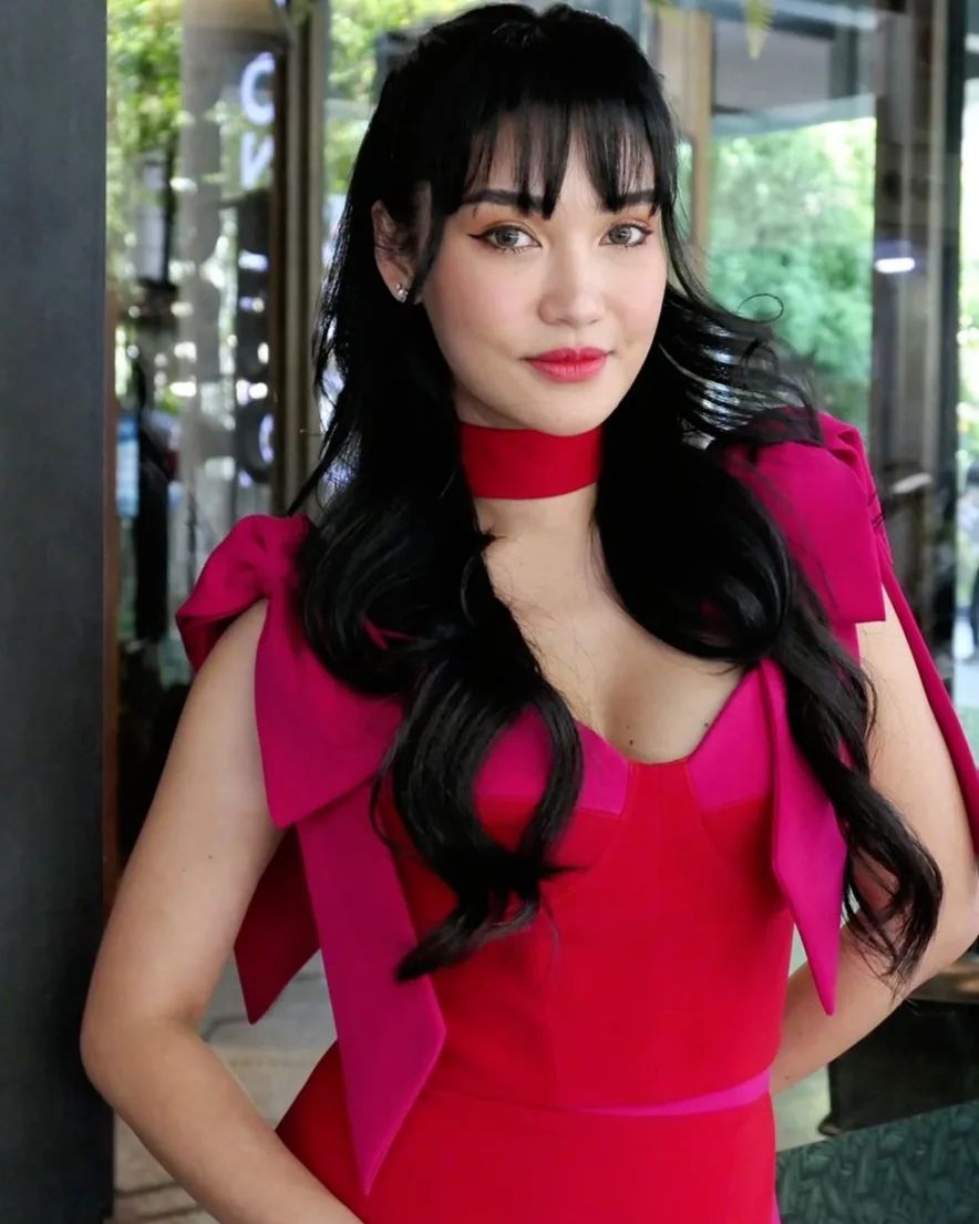 ชมพู่ ก่อนบ่าย 