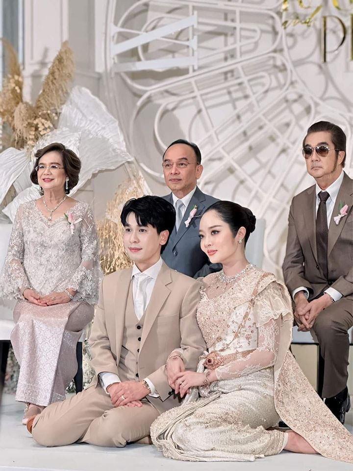 แก้มบุ๋ม แต่งงาน พีท กันตพร