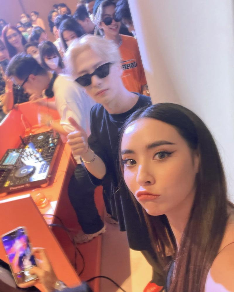 ดาราร่วมปาร์ตี้ แจ็คสัน หวัง