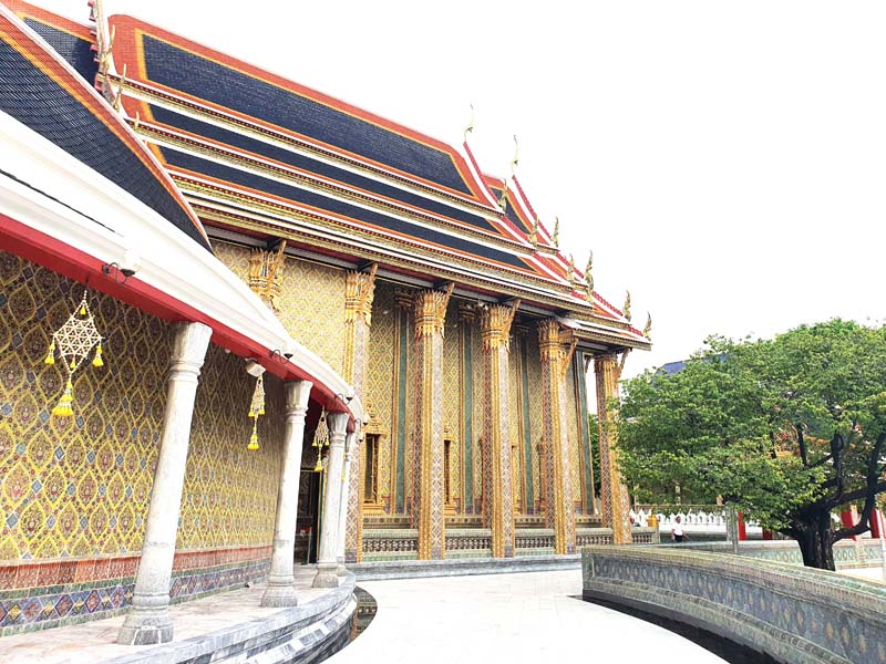 ไหว้พระ  