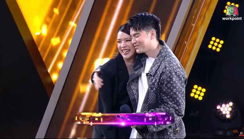 ร้องข้ามกำแพง บีม โดนัท