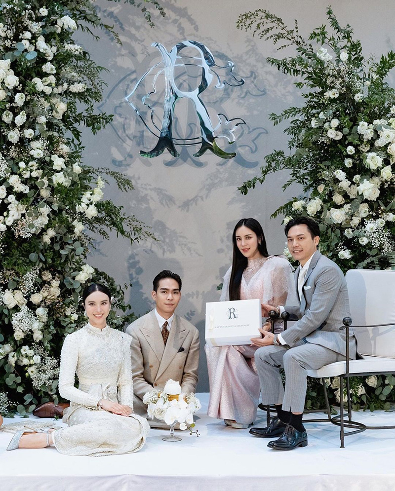 ขนมจีน ส่งคำยินดีจากใจให้น้องสาว ขนมหวาน KPN แต่งงานแล้ว