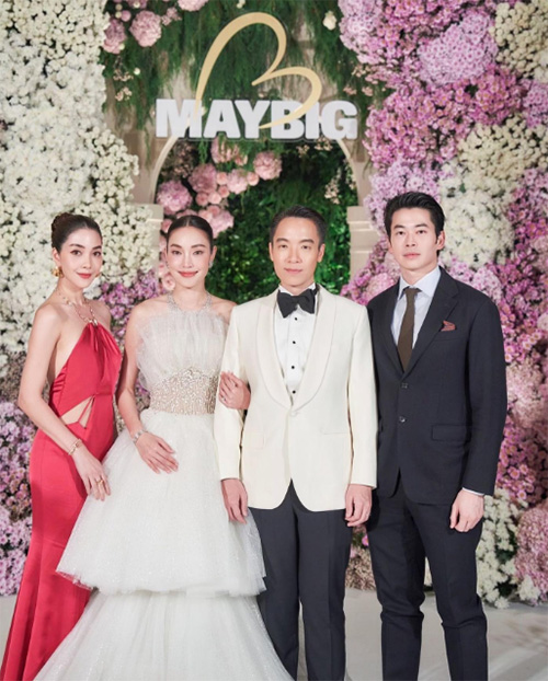 เมย์ พิชญ์นาฏ ชุดแต่งงาน