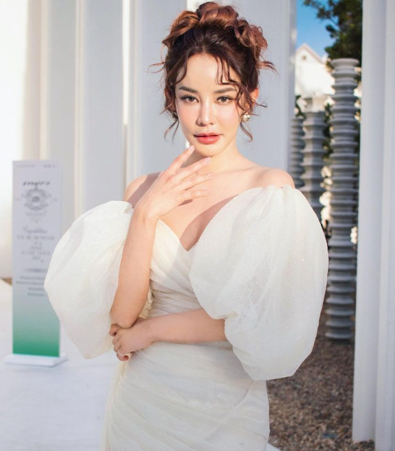 แก้มกี้ กชวรรณ ประวัติ