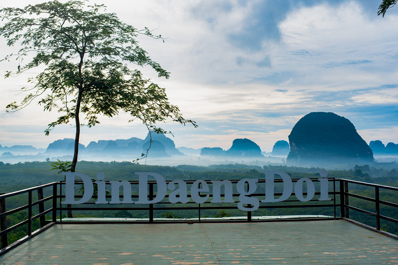 ดินแดงดอย กระบี่