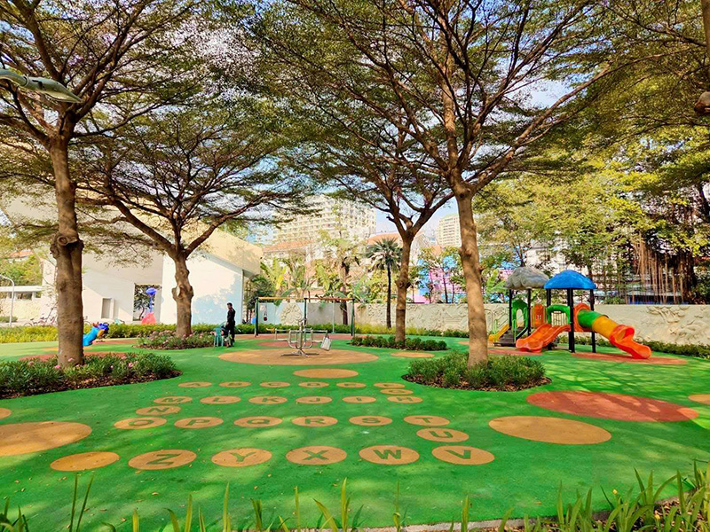 สวนเฉลิมพระเกียรติ 80 พรรษา (สาทร) กรุงเทพ