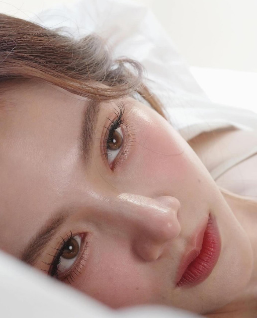 ใบเฟิร์น พิมพ์ชนก แต่งหน้า