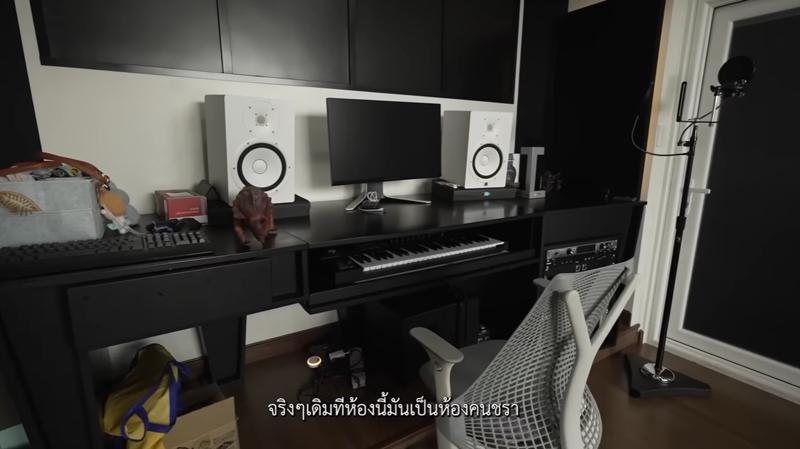 บ้าน กวินท์ ปุ้มปุ้ย ห้องทำงาน