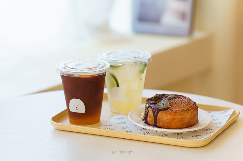 LOT NO.8 Cafe คาเฟ่นครปฐม