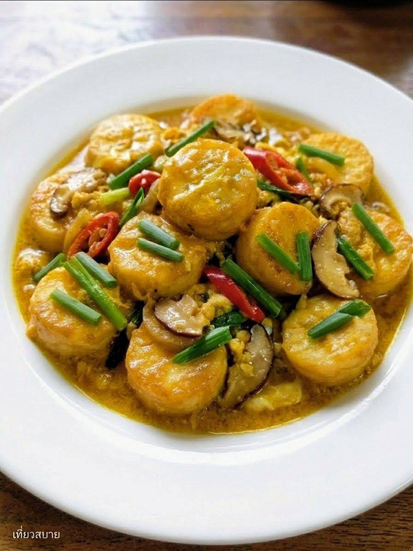 เต้าหู้ไข่ผัดผงกะหรี่ใส่เห็ดหอม เมนูเต้าหู้ไข่ อาหารไทย สูตรอาหาร