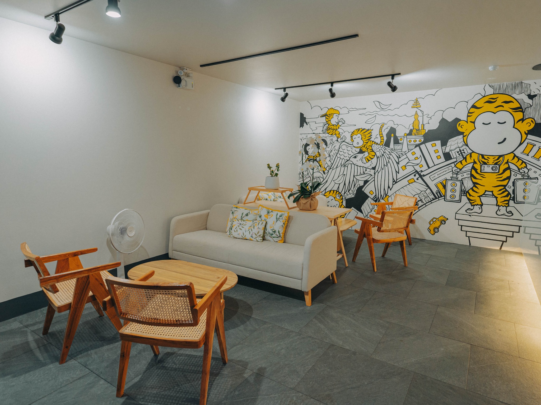Blu Monkey Hub & Hotel Krabi Town
