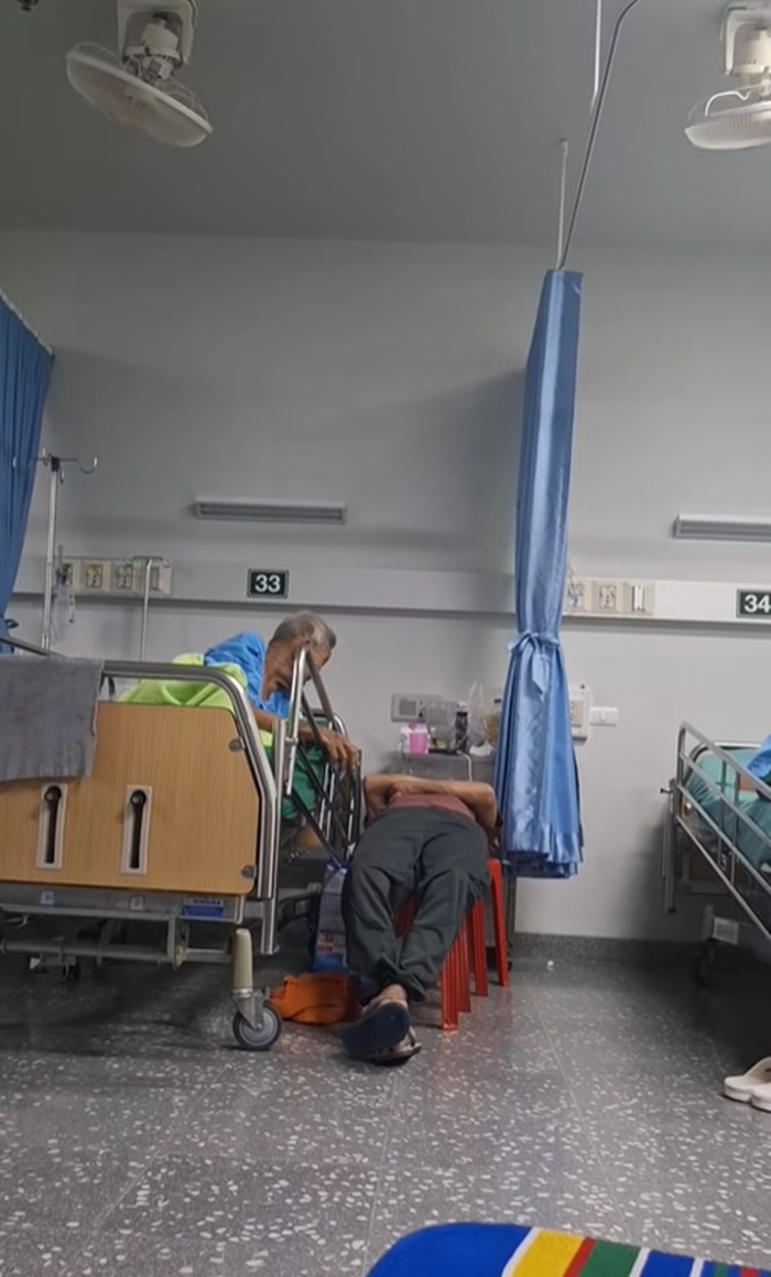 ลูกเฝ้าแม่