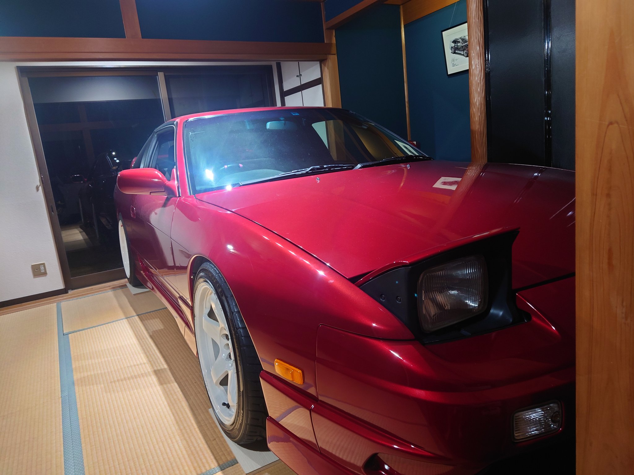 จอดรถในบ้าน