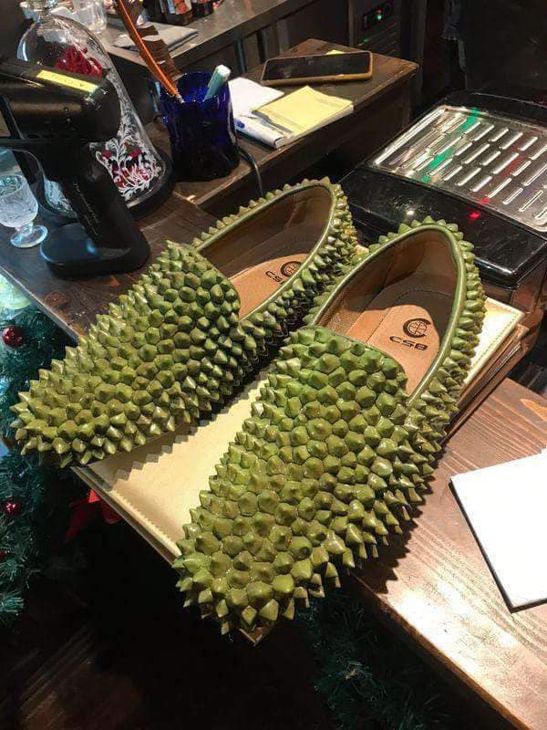 รองเท้า