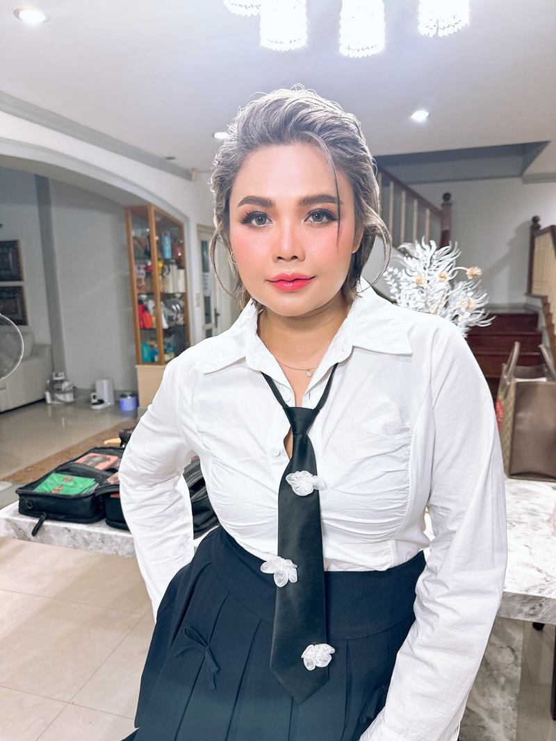 ตั๊กแตน ชลดา