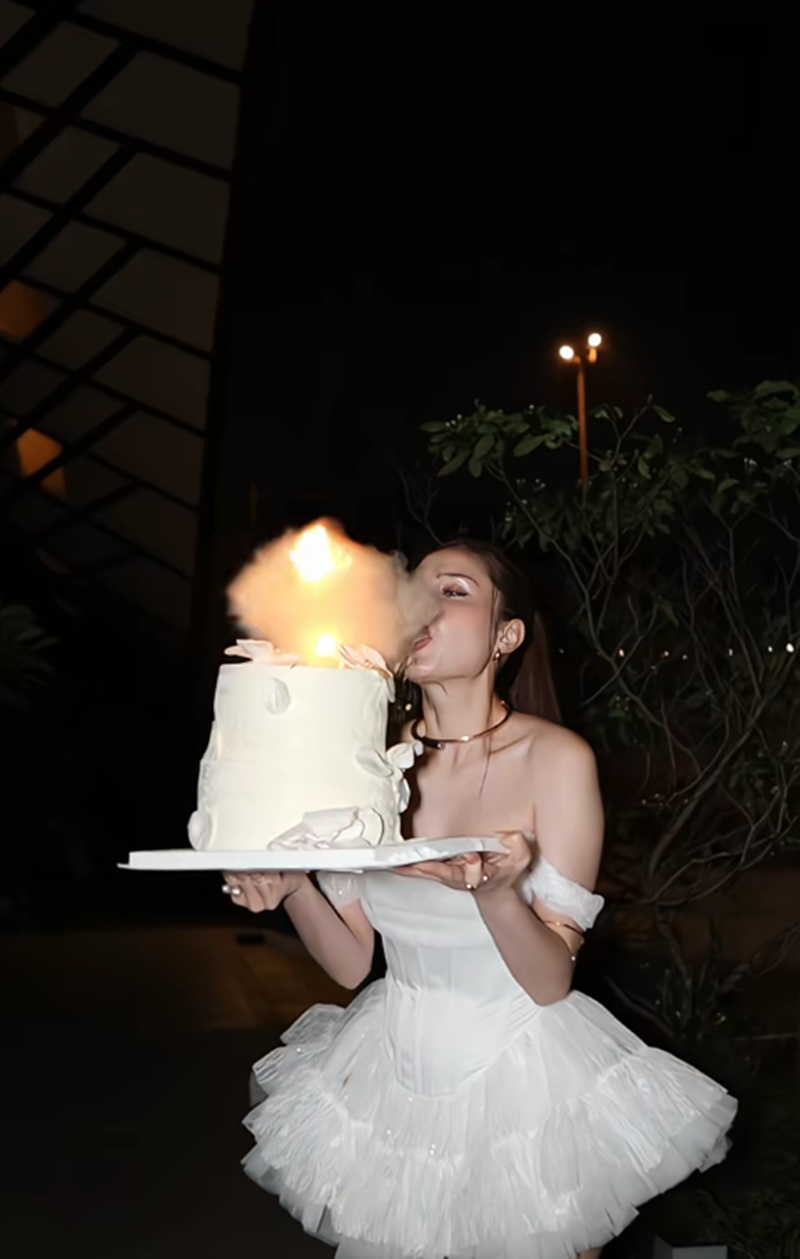 ขวัญ อุษามณี