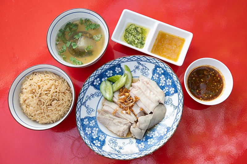 ร้านข้าวมันไก่สิงคโปร์ ตั๋นโบ ข้าวมันไก่เยาวราช
